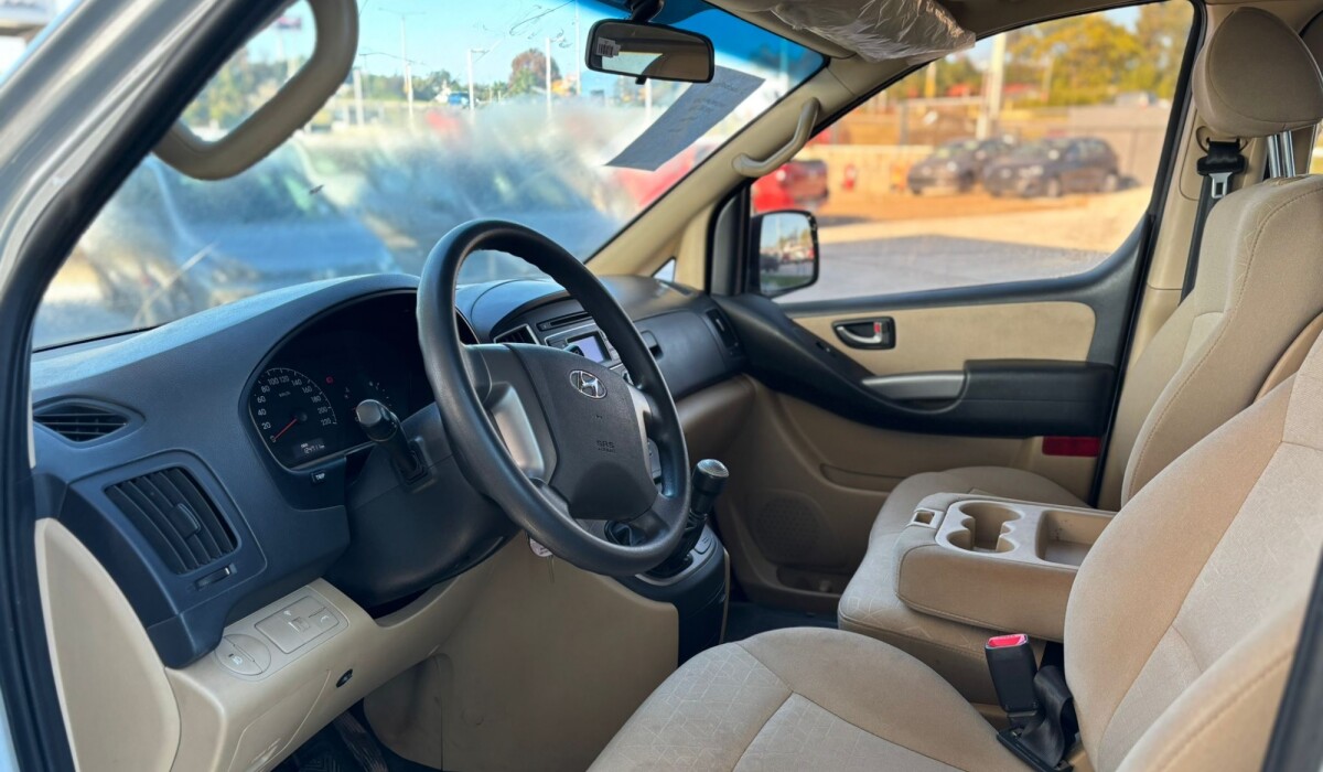 Hyundai H1 12Plz Minibus Diesel - 2019 Hyundai H1 12Plz Minibus Diesel - 2019