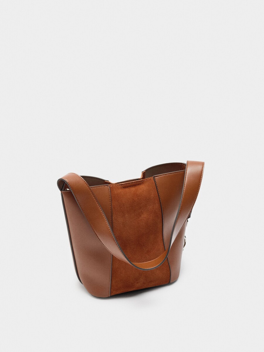 Bolso Bombonera Con Detalles De Piel camel