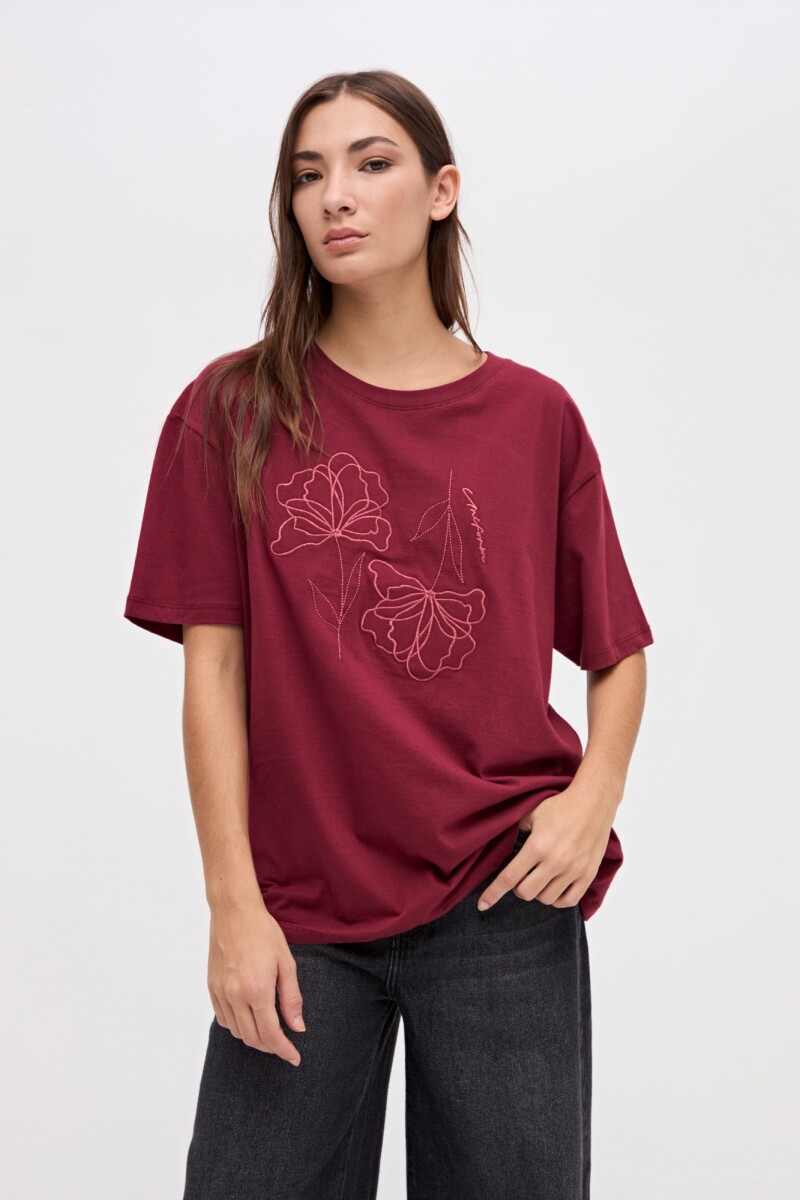 Remera Kiari - Bordo 