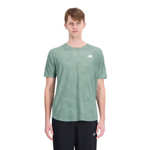 Remera New Balance de Hombre - MT33281DKJ GREEN