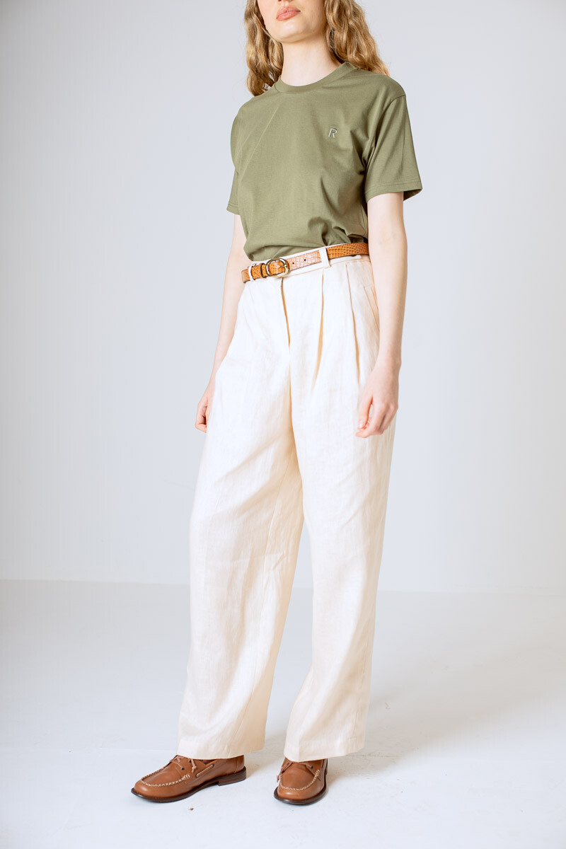 Teby Off White