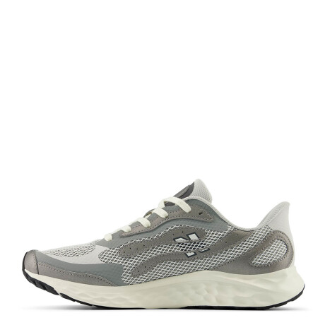 Championesde Hombre New Balance Arishi V4 Gris