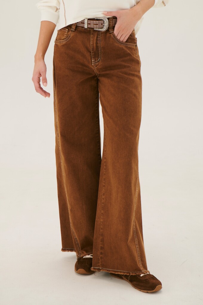 JEAN REBEL COLOR CARAMELO