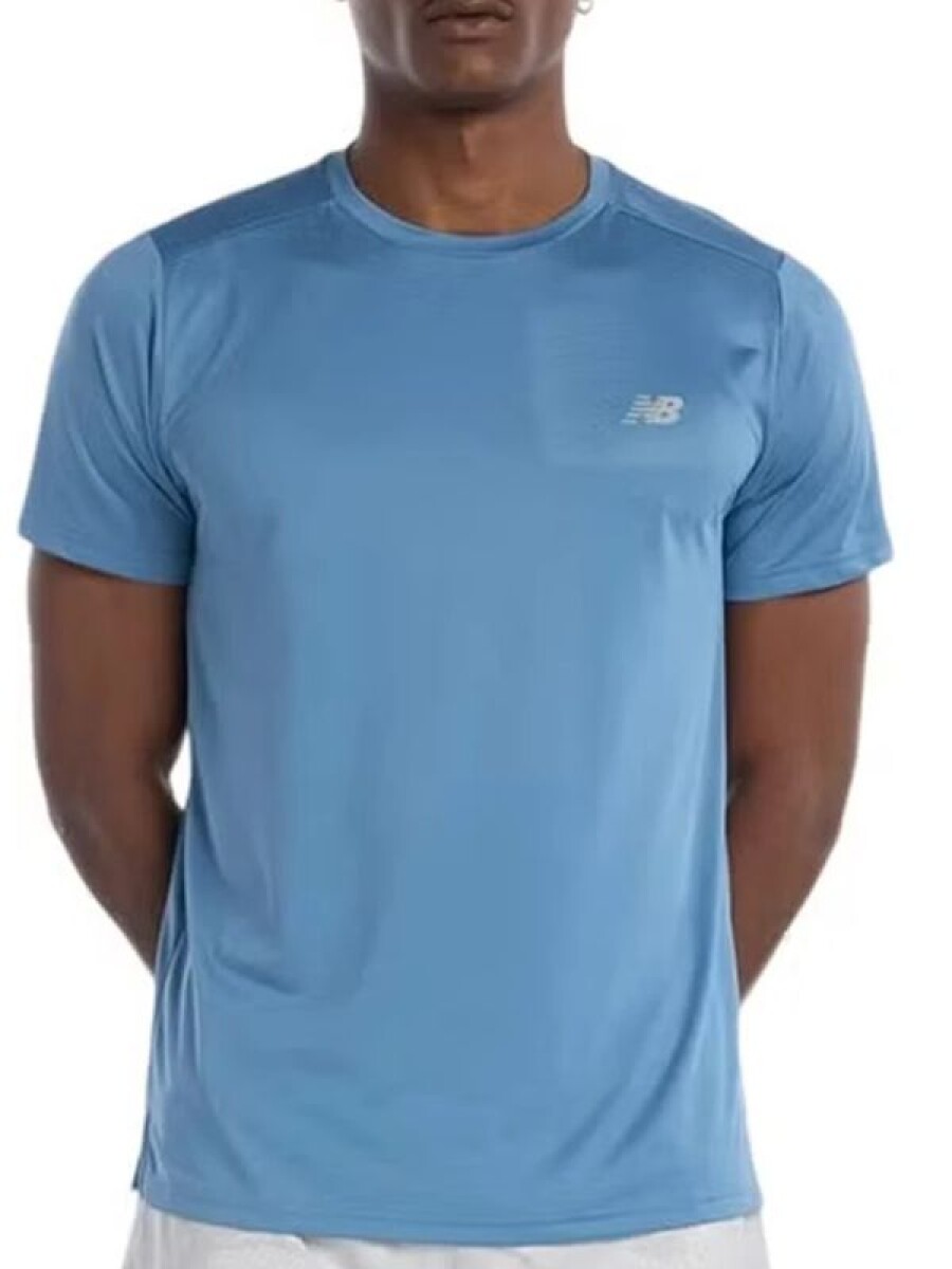 Remera Deportiva New Balance - Celeste 