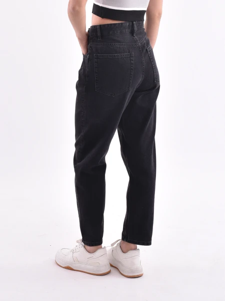 JEAN CHAR MOM FIT NEGRO