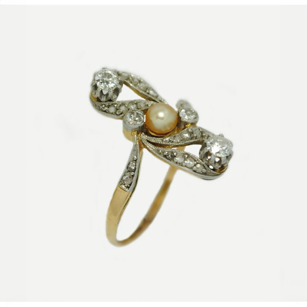 Anillo Oro 18K, Con Brillantes, Diamantes Y Perla Natural Anillo Oro 18K, Con Brillantes, Diamantes Y Perla Natural