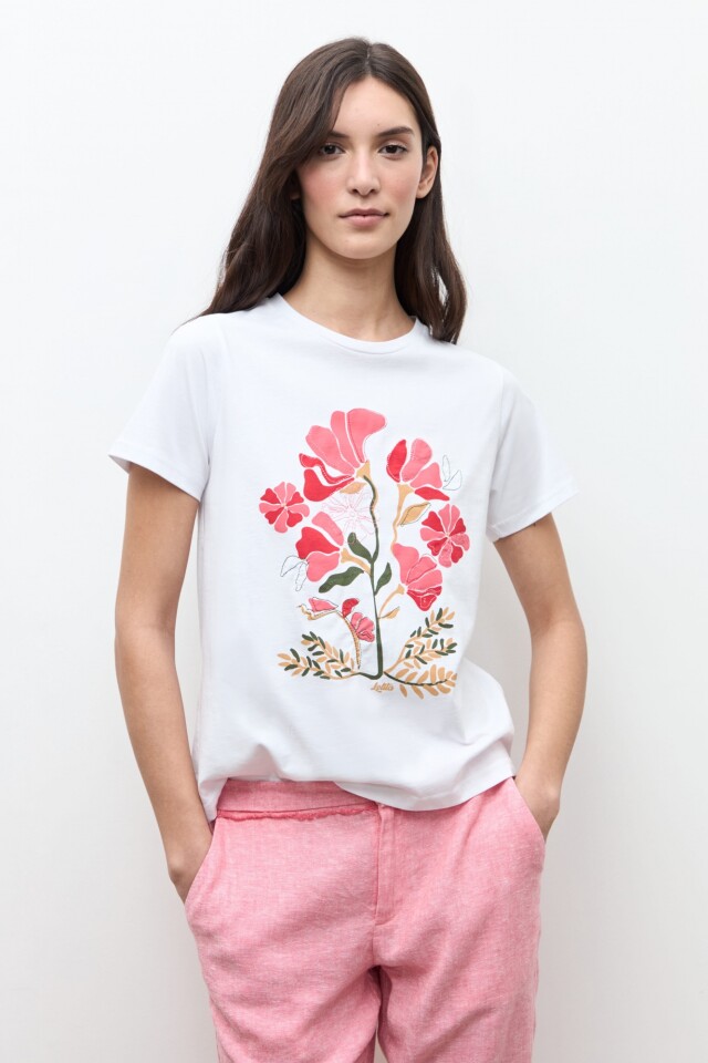Remera estampa y bordado local blanco