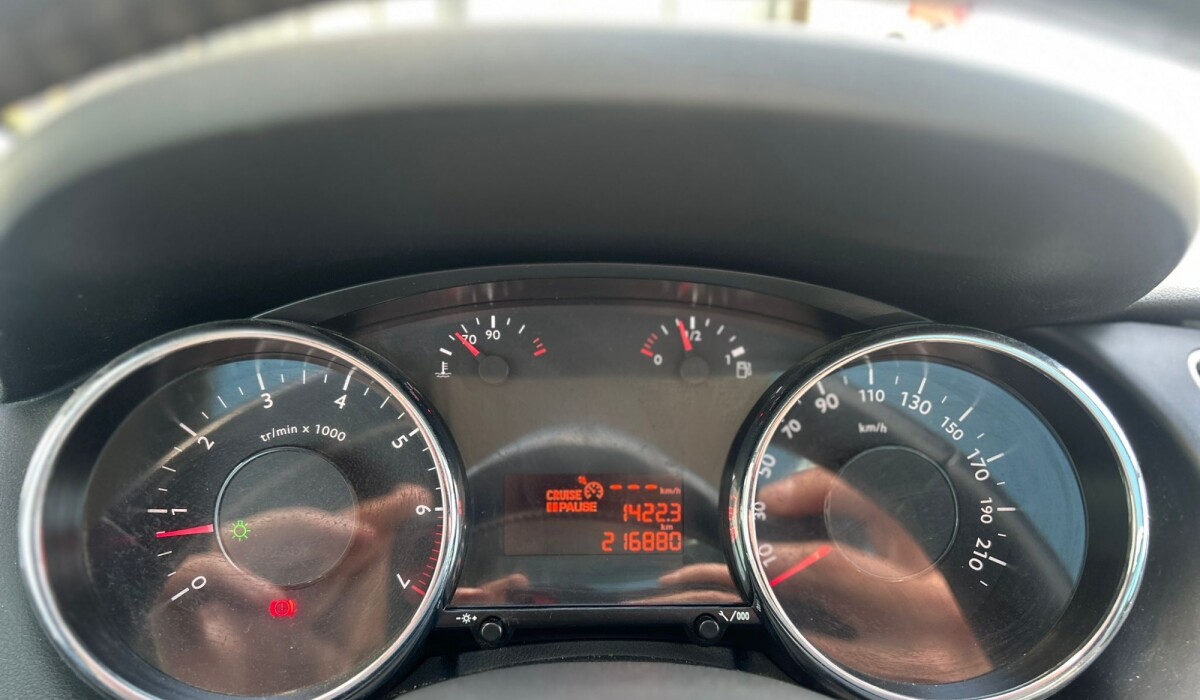 Peugeot 3008 PR 1.6 2012 Peugeot 3008 PR 1.6 2012
