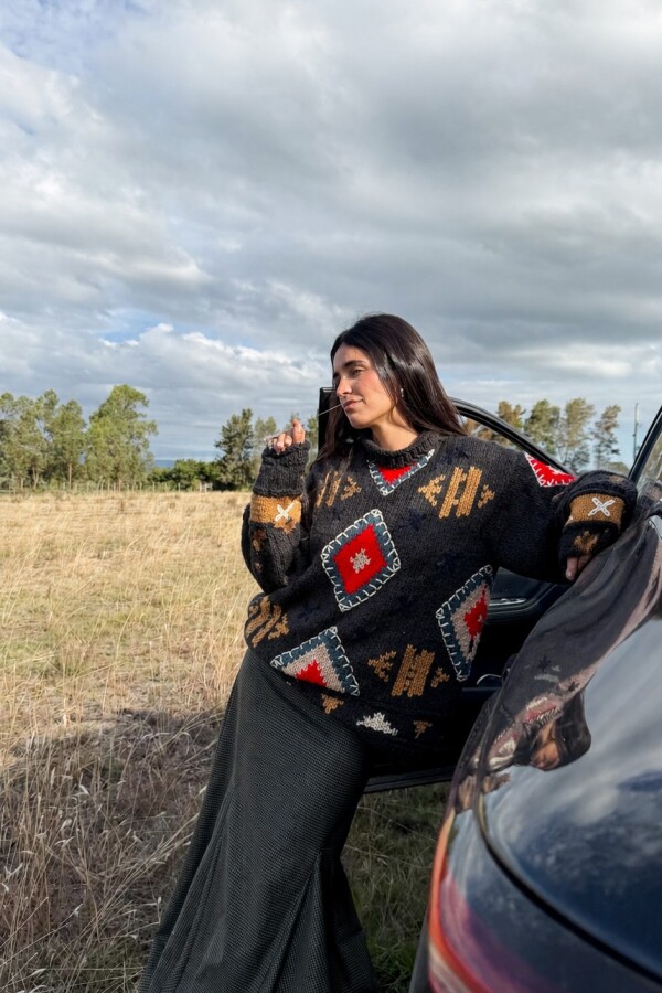 Sweater Gitano Lana Base Gris Oscuro