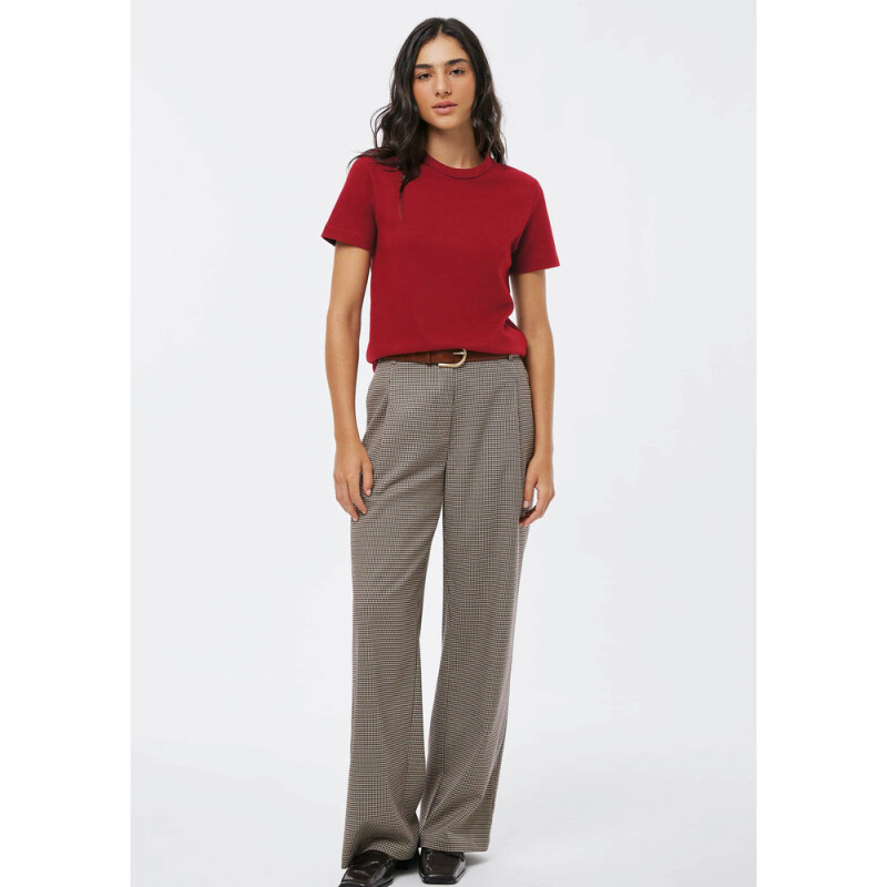 CAMISETA MM FEM VERMELHO ESCURO