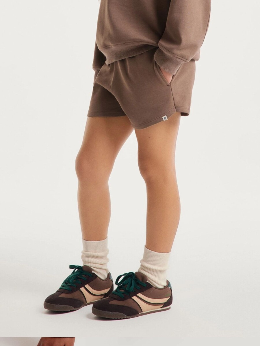SHORT INFANTIL ESTILO RUNNING - MARRÓN 