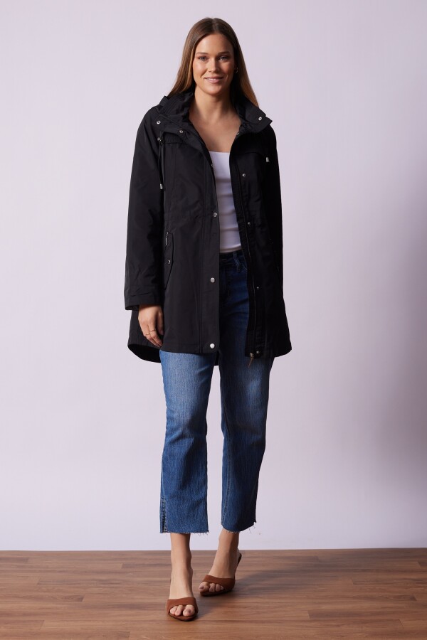 Campera Liviana Water Repellent NEGRO