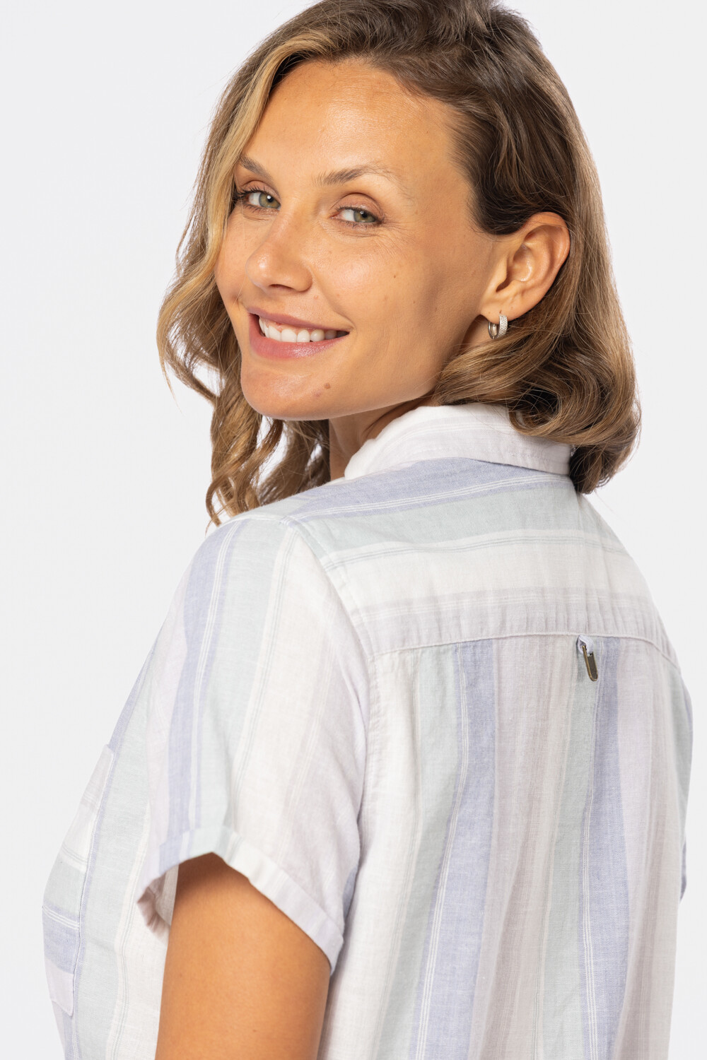 CAMISA DE LINO MEDIO BOTÓN Lila