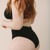 Vedetina Gracia – Algodón suave con faja en cintura, calce delicado Negro