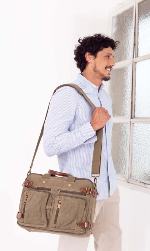 PORTA NOTEBOOK MOCHILA WORLD VERDE
