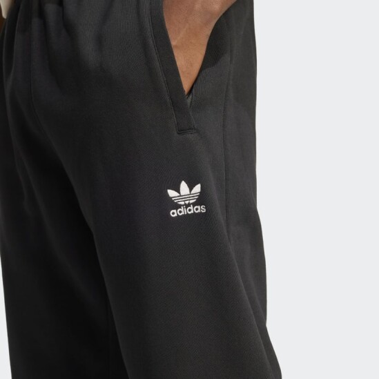 Pantalón Adidas Essentials Trifolio Negro