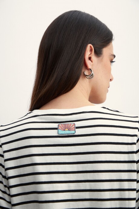 Remera Gema Negro