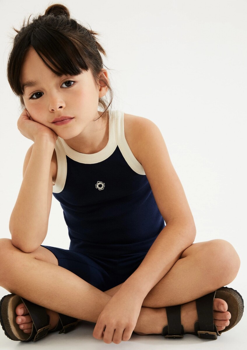 MUSCULOSA INFANTIL CON BORDADO - AZUL 