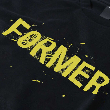 Remera Former Legacy Scratch Negro