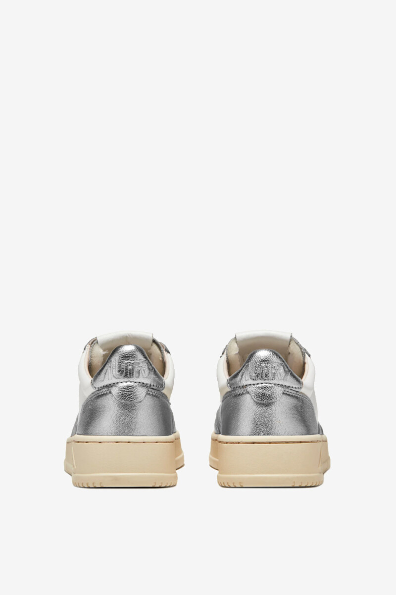 ZAPATILLA MEDALIST LOW Plata