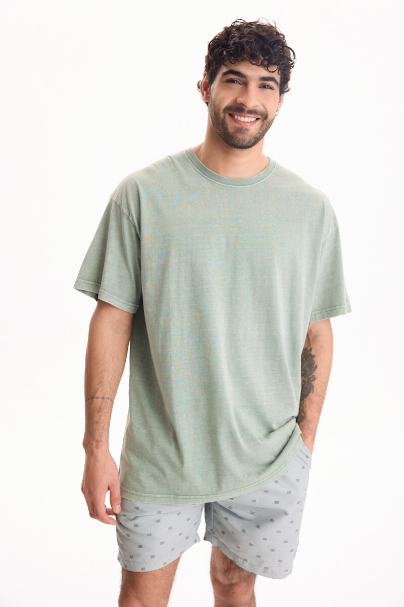 Remera Downtown Verde Oliva