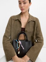 Bolso Tote Con Colgante S negro