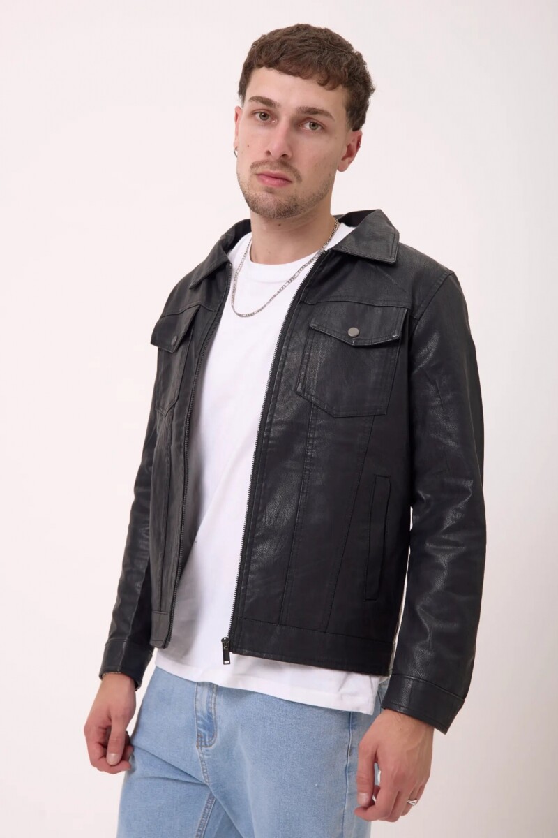 Campera Cuerina Buttonup Negro