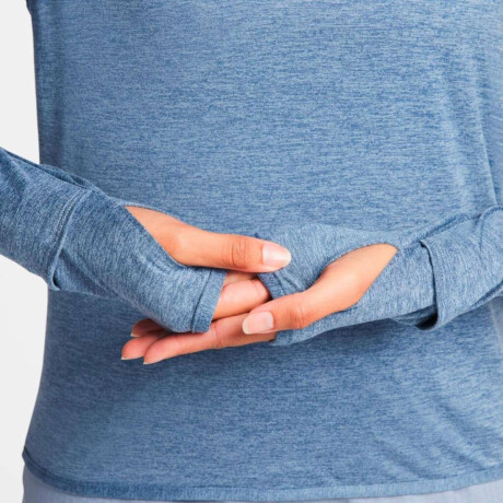 Remera Nike Swift Elmnt Dri Fit Uv Crw Top de Mujer Azul