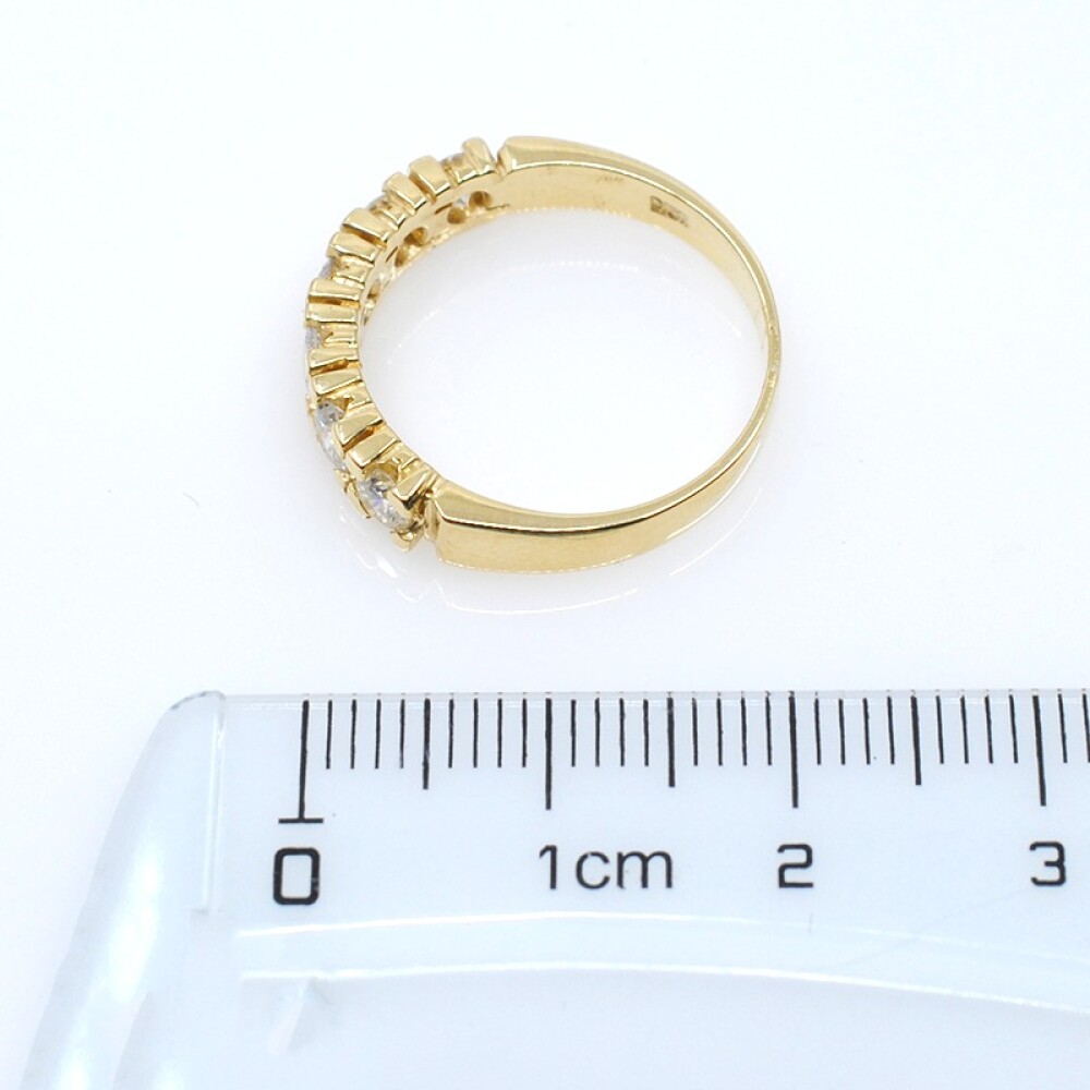 Anillo en oro 18k con brillantes Anillo en oro 18k con brillantes