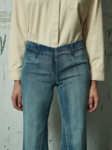 JEAN HCTAR AZUL