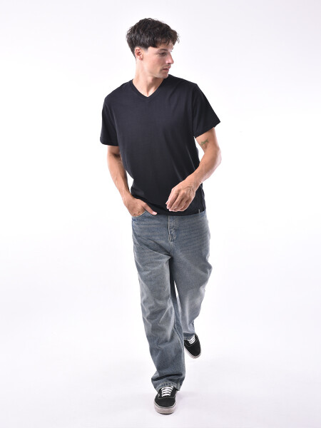 REMERA ARGOS NEGRO