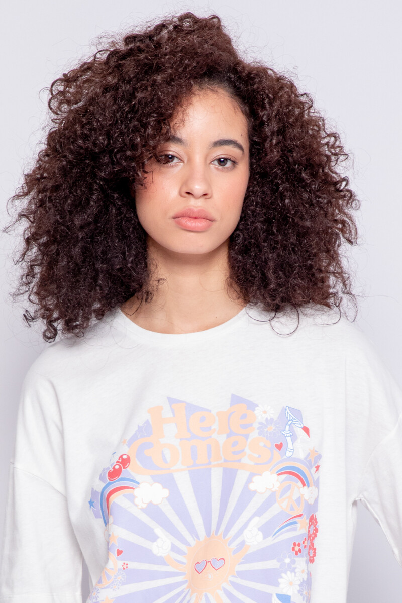 REMERA THE SUN Blanco