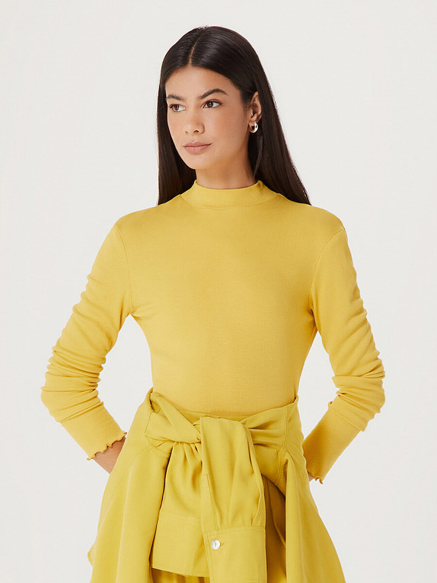 POLERA CROPPED CON FRUNCE - AMARILLO 