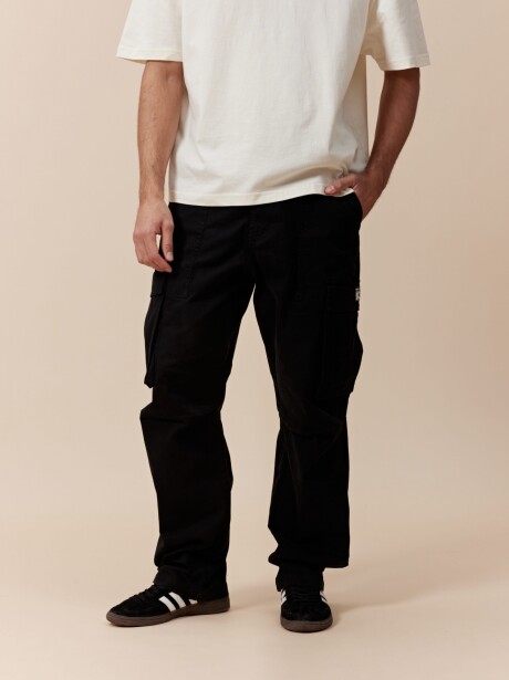 Pantalón cargo Kai NEGRO