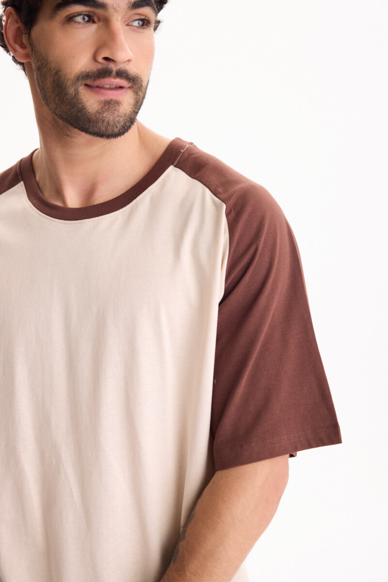 Remera Cloud Crudo