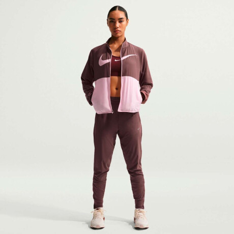 Campera Nike Tempo Swsh Hbr Dri-Fit De Mujer Morado