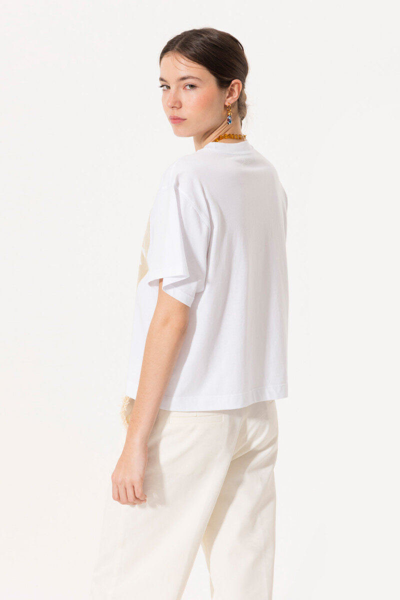 REMERA AMORE Blanco