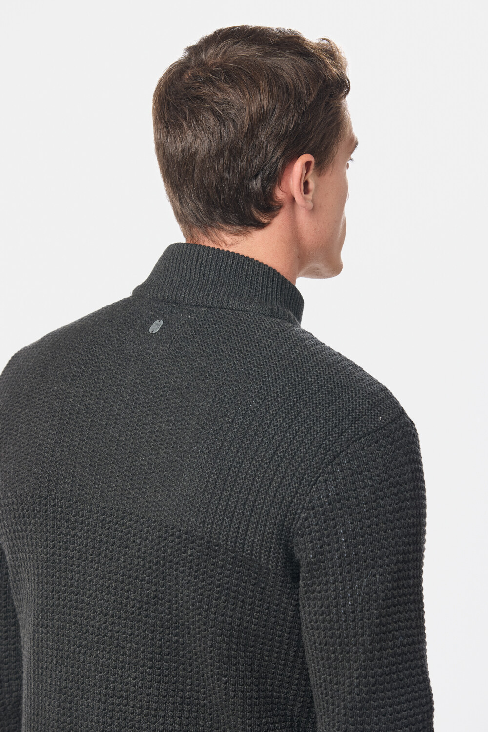 BUZO TEJIDO MEDIO CIERRE CON ESTRUCTURA Gris Oscuro