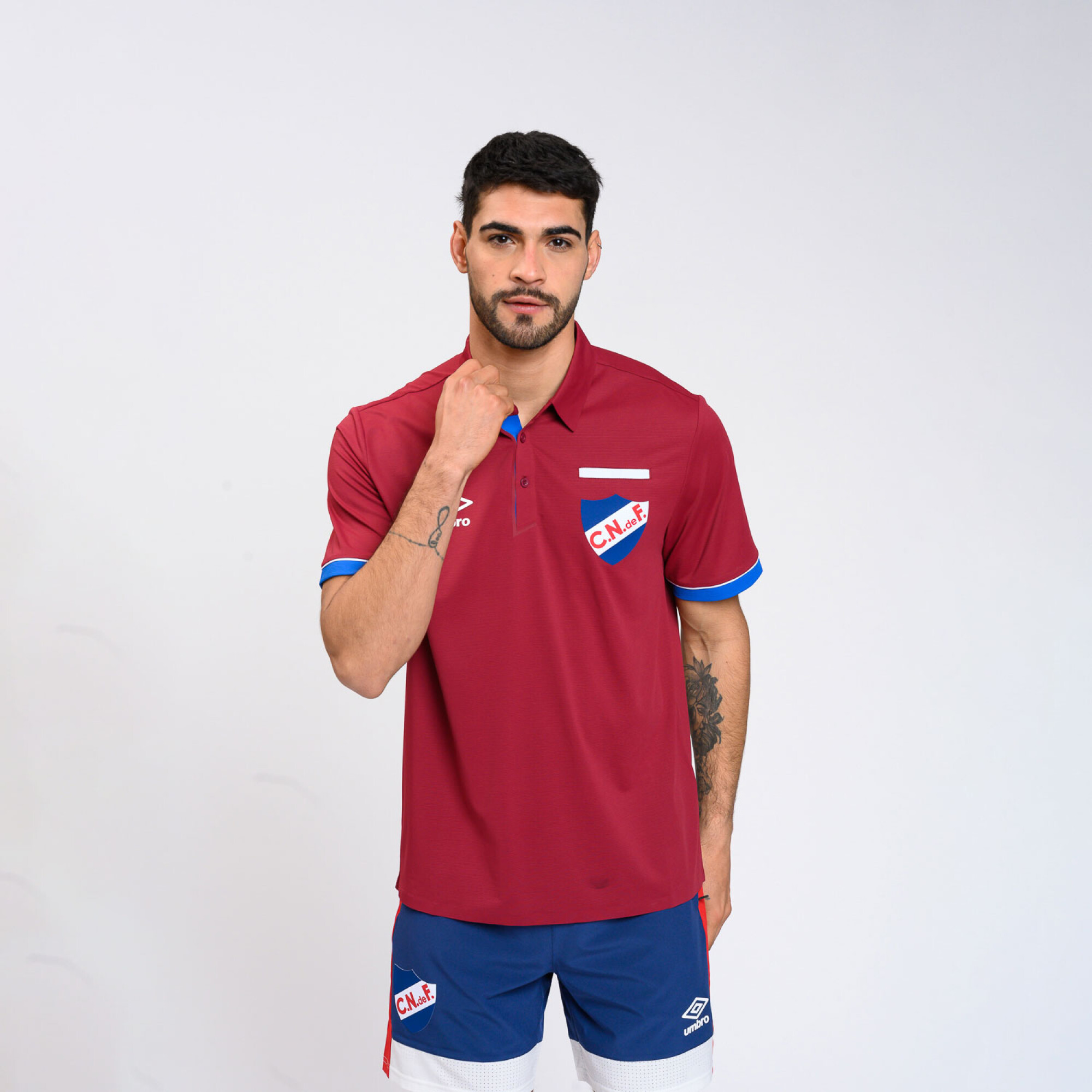 Remera polo roja sales