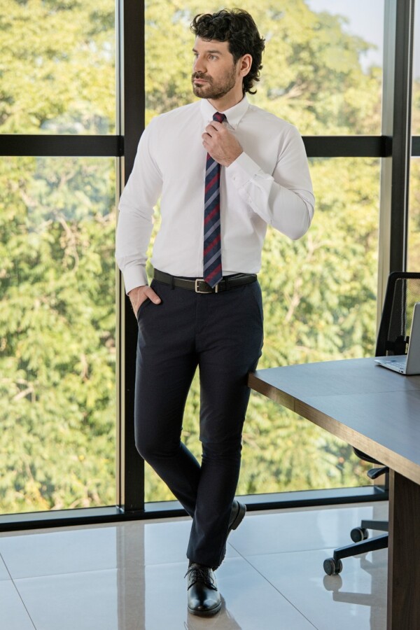 Pantalón Regular Pantalón Regular