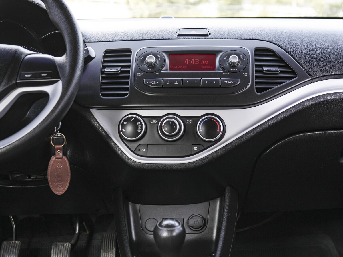 Kia Picanto EX 1.0 Extra Full 2017 EXCELENTE ESTADO! Kia Picanto EX 1.0 Extra Full 2017 EXCELENTE ESTADO!