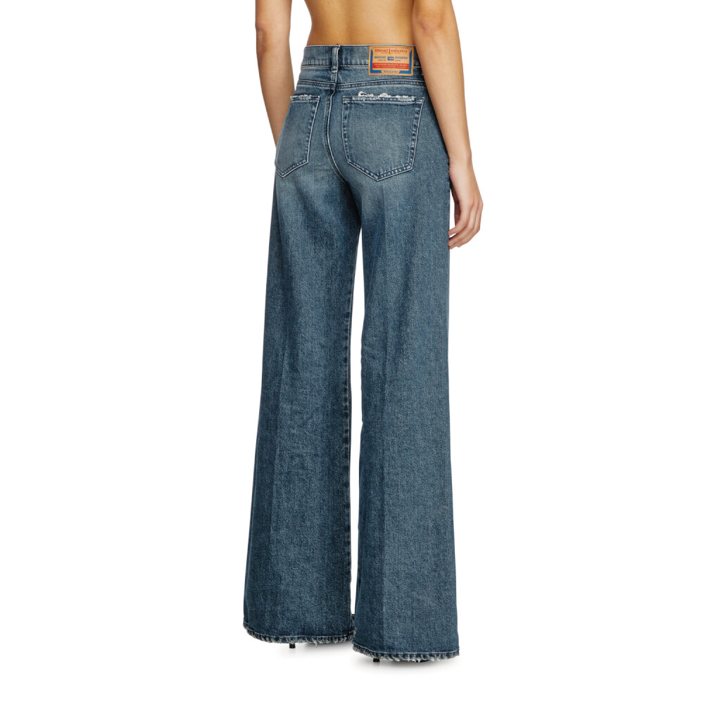 1978 D-Akemi - Mujer Azul Marino