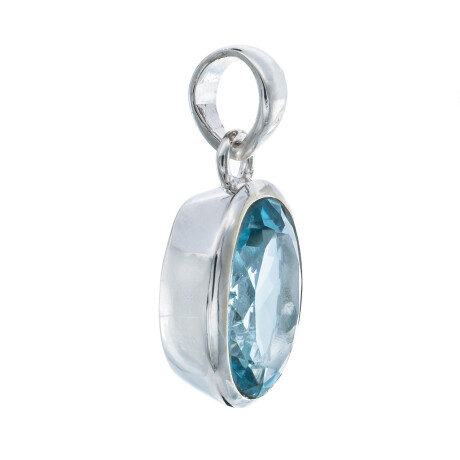 Dije de plata 925 y Topacio celeste Dije de plata 925 y Topacio celeste