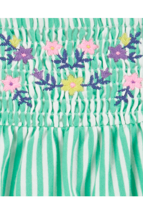 Set tres piezas de algodón, short, musculosa con bordado floral y vincha Set tres piezas de algodón, short, musculosa con bordado floral y vincha