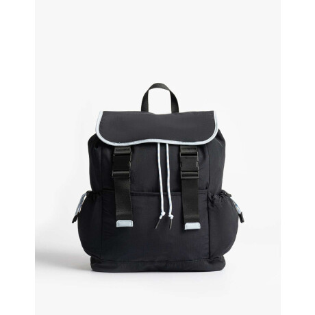 Mochila Urbana Con Solapa Negro