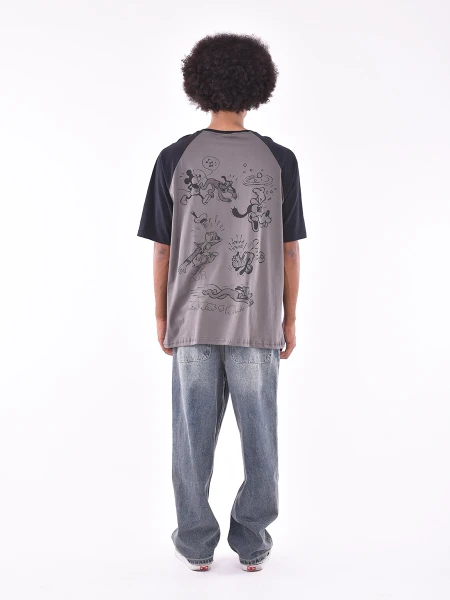 REMERA GOOFY RETRO GRIS OSCURO