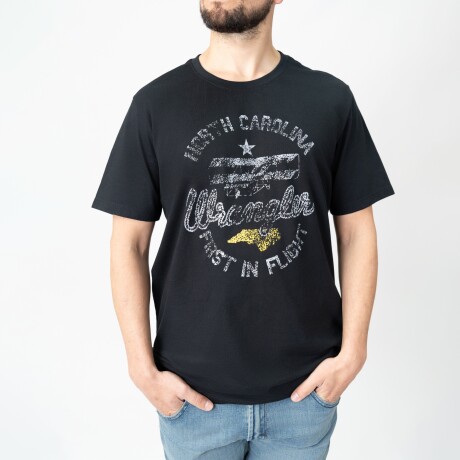 Remera Wrangler de Hombre - FIRST IN FLIGHT - WM5676URPR Sin color