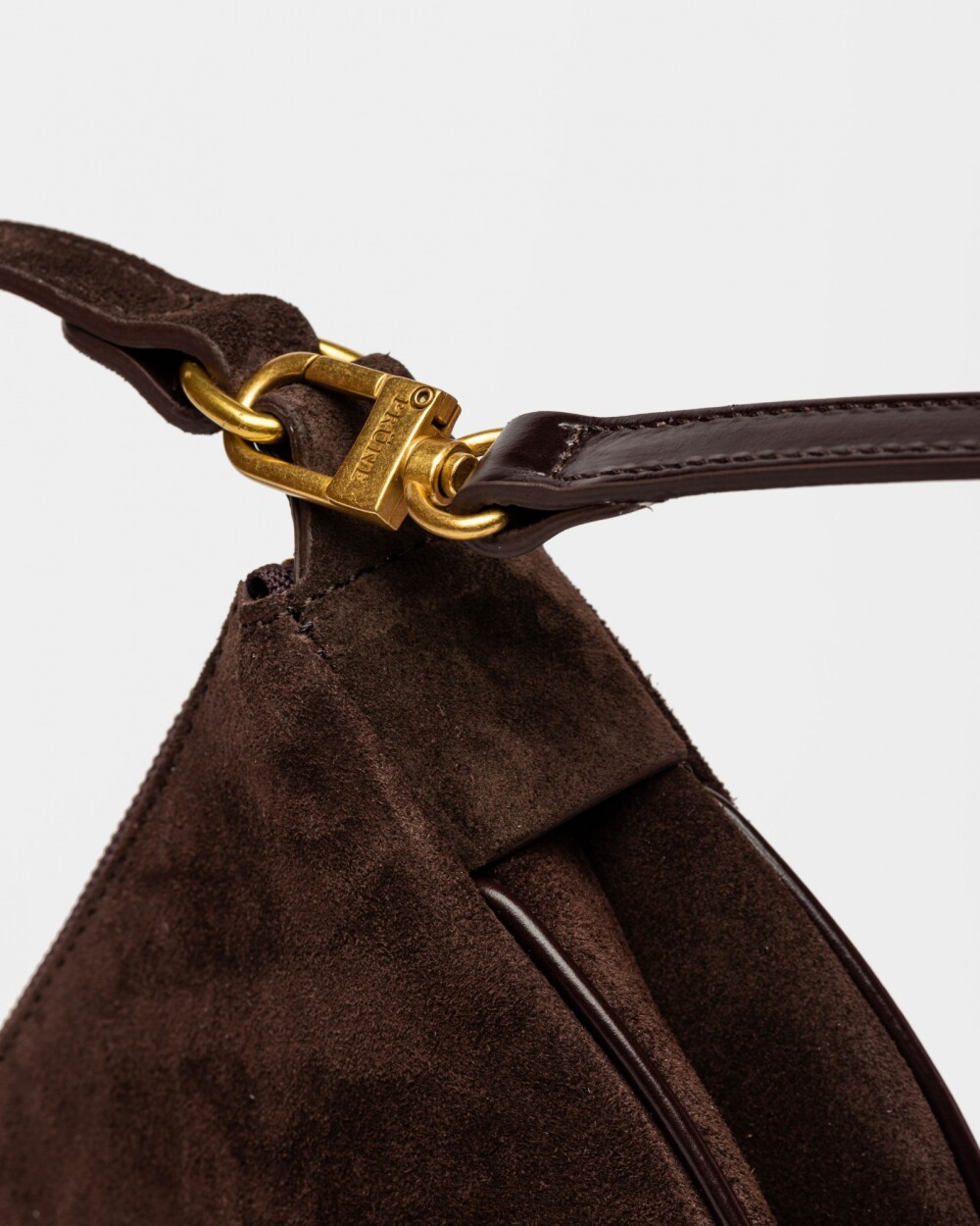 Cartera al Hombro Lua En Cuero Gamuza Marron
