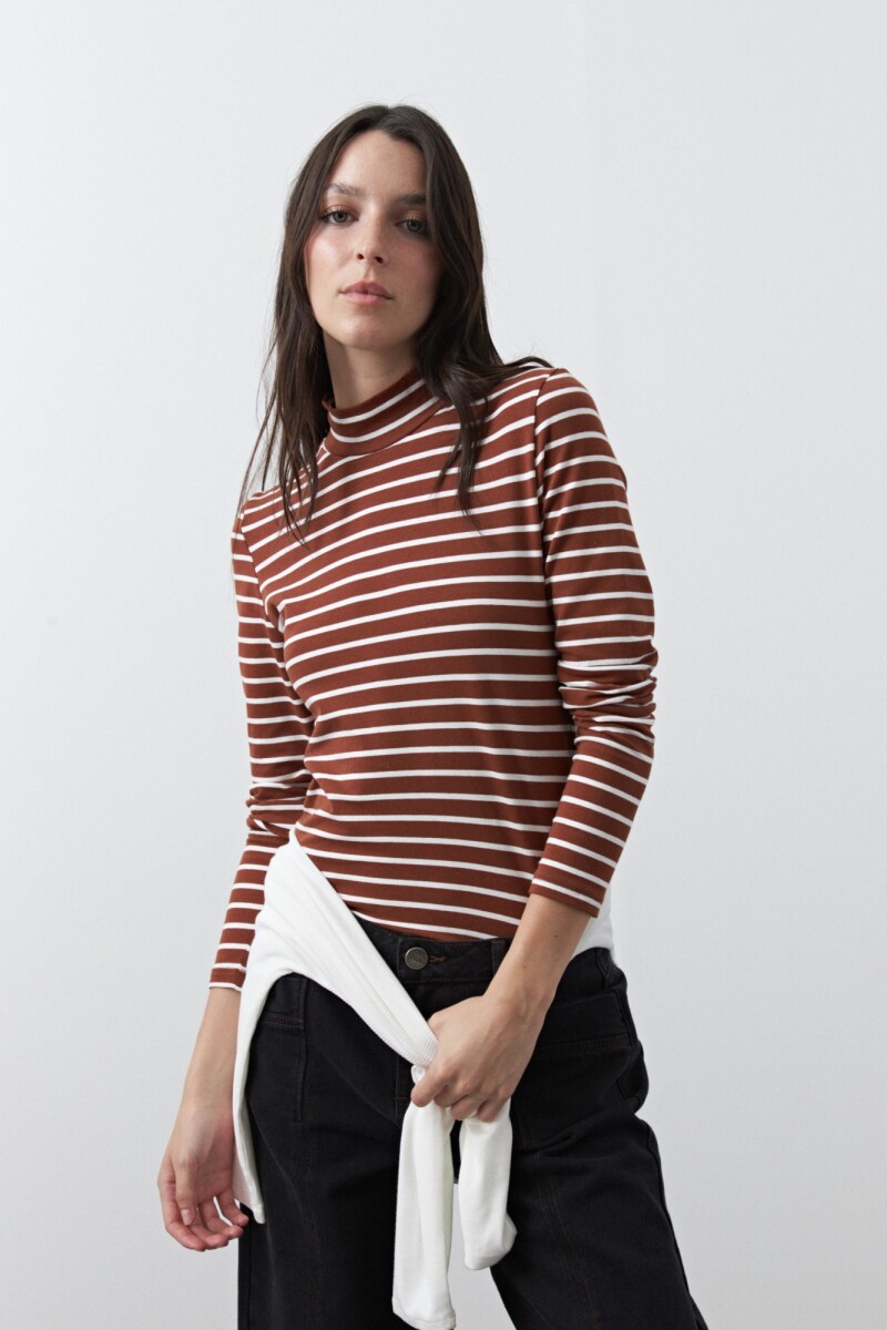 POLERA SAMUEL Marrón Corteza