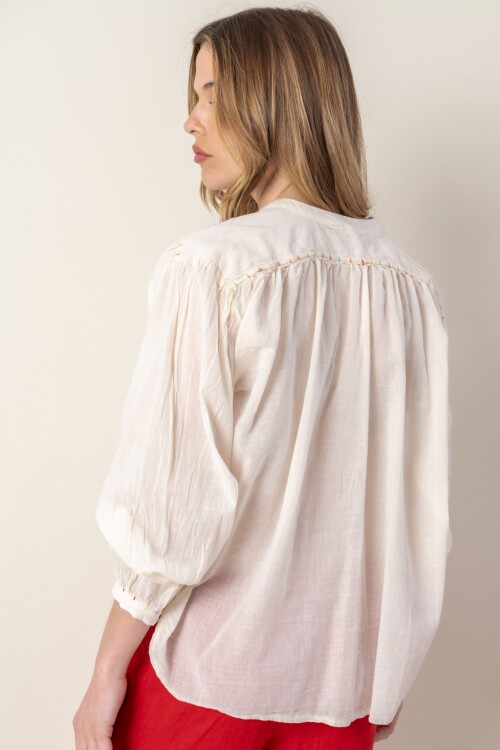 Camisa bordada Camisa bordada